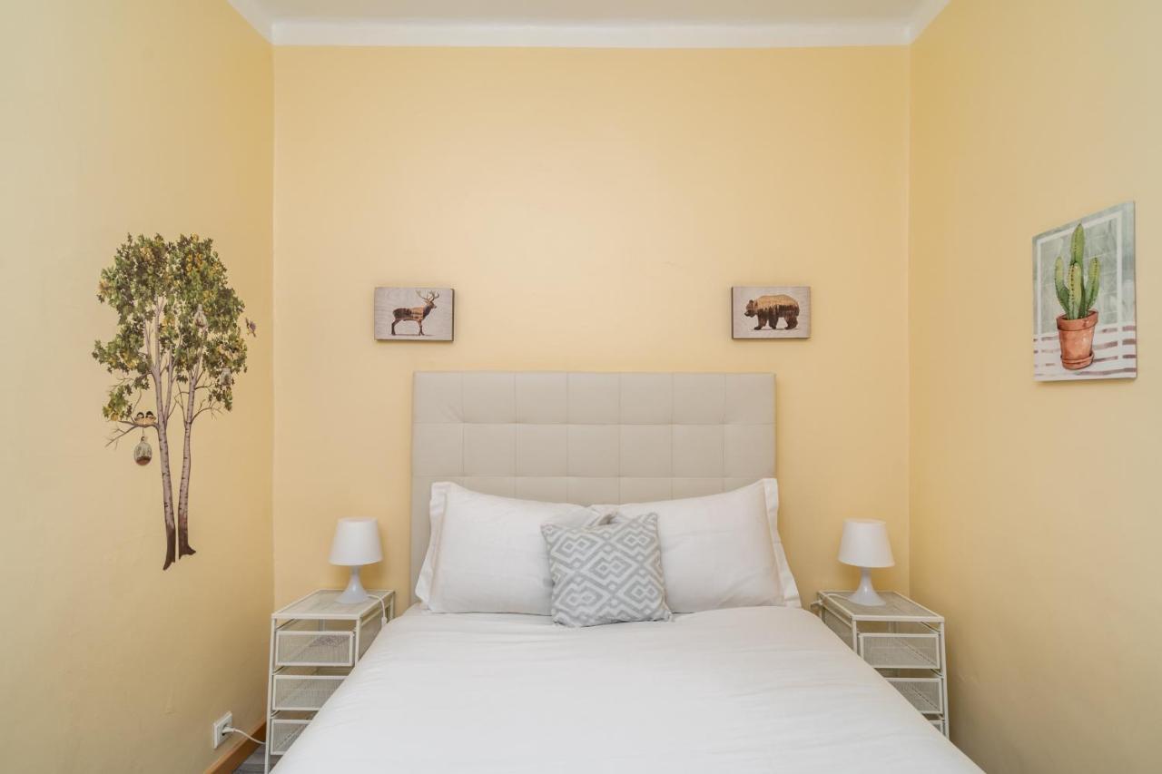 Cozy One Bedroom Apt In Historic Location - Carmo Lisboa Εξωτερικό φωτογραφία